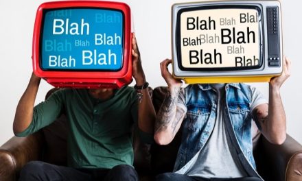 Media Modern: Dari Konsumsi Pasif Ke Partisipasi Aktif