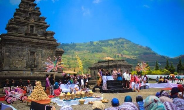 Kebiasaan Unik Yang Masih Dilestarikan Hingga Kini