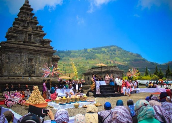 Kebiasaan Unik Yang Masih Dilestarikan Hingga Kini