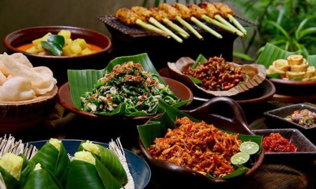 Makanan Tradisional Yang Wajib Dicoba Di Berbagai Daerah