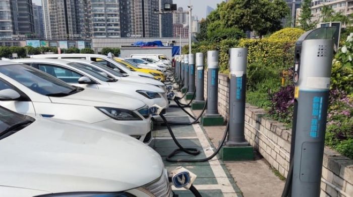 Mobil Hybrid Jadi Pilihan Di Era Ramah Lingkungan