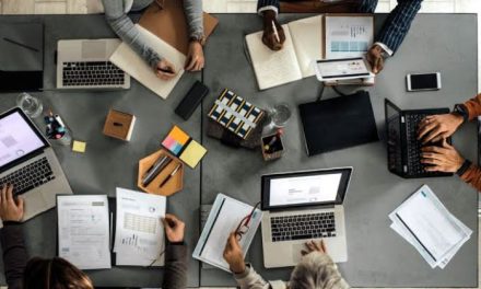 Teknologi Digital Mendorong Perubahan Dunia Pendidikan